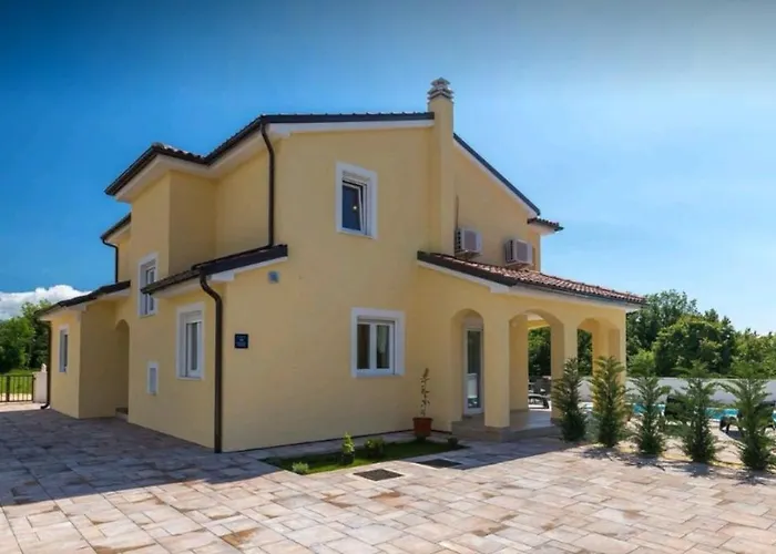 Villa Florami